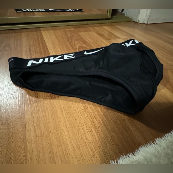 Nike Essential Micro Hip Brief with Dri-Fit “M” - Picture 9 of 10